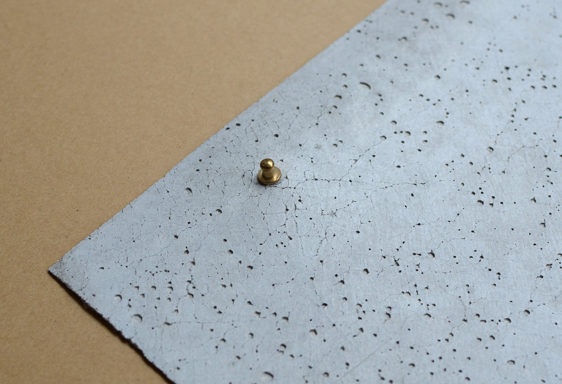 極薄のモルタル